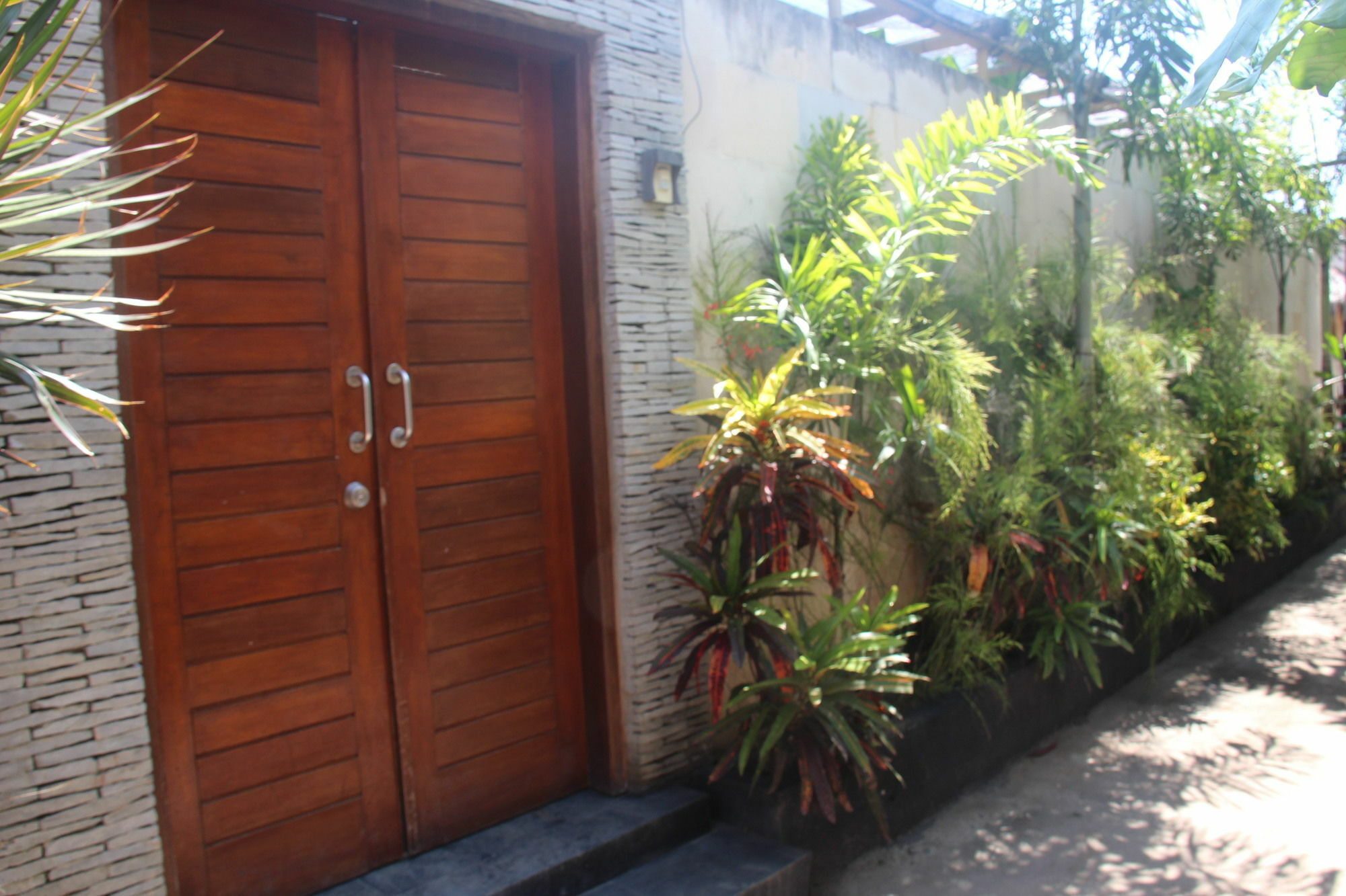 Scallywags Smugglers Gili Air Exterior foto